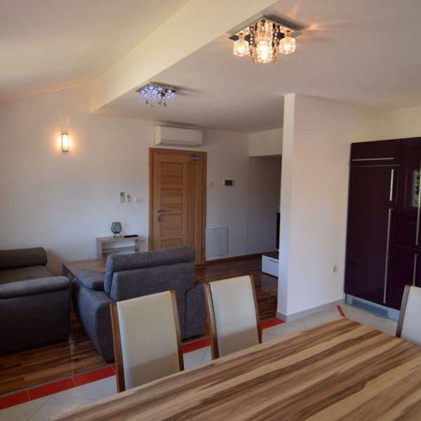 Zimmer, Ferienhaus f&uuml;r eine Gro&szlig;familie, bis 20 Personen, Ferienh&auml;user zur Vermietung in Pula Pula