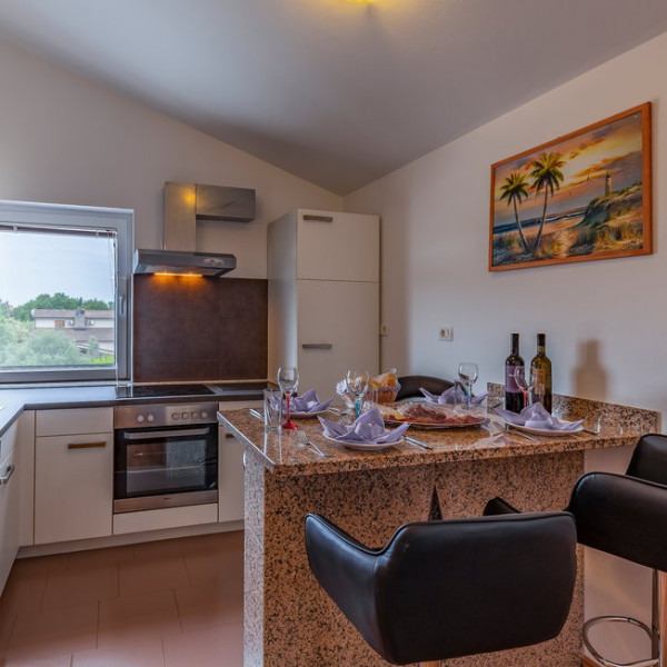 Das Wohnzimmer, Ferienhaus f&uuml;r eine Gro&szlig;familie, bis 20 Personen, Ferienh&auml;user zur Vermietung in Pula Pula