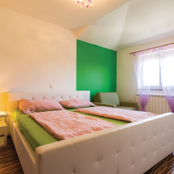 Zimmer, SIS101, Ferienhäuser zur Vermietung in Pula Pula