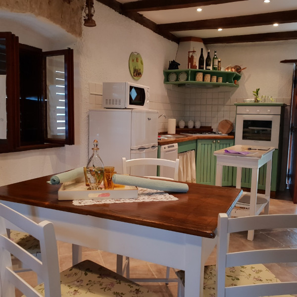 Küche, DOB502, Ferienhäuser zur Vermietung in Pula Pula