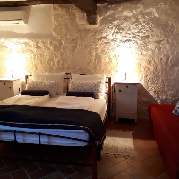 Zimmer, DOB502, Ferienhäuser zur Vermietung in Pula Pula
