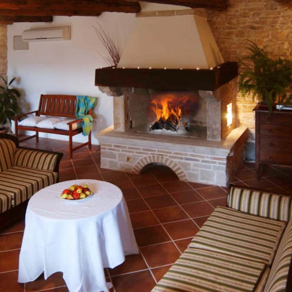 KRA114, Holiday Homes for Rent in Pula Pula