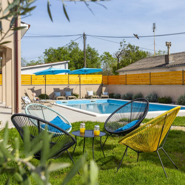 PUL111, Case Vacanze in Affitto a Pola Pula