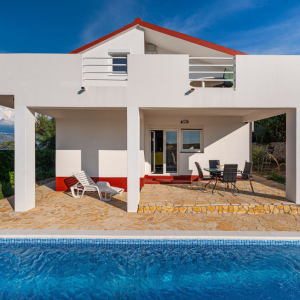 RAZ118, Holiday Homes for Rent in Pula Pula