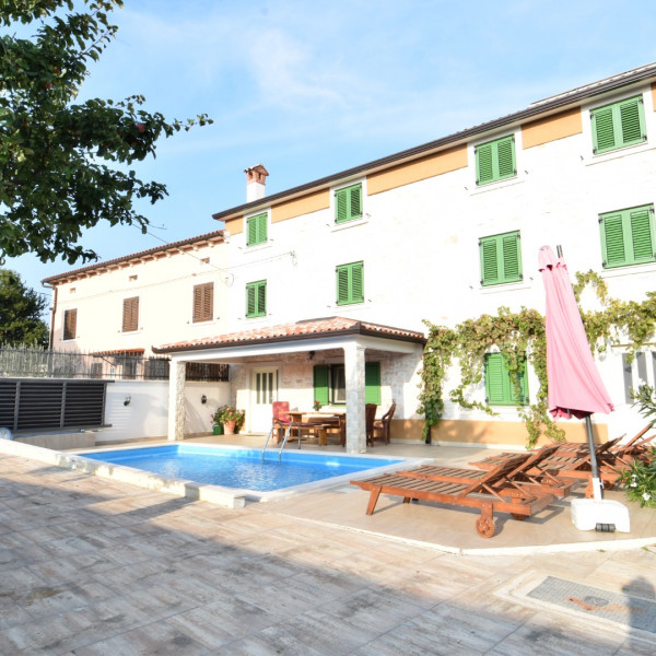 Villa in ländlicher Umgebung, Ferienhäuser zur Vermietung in Pula Pula