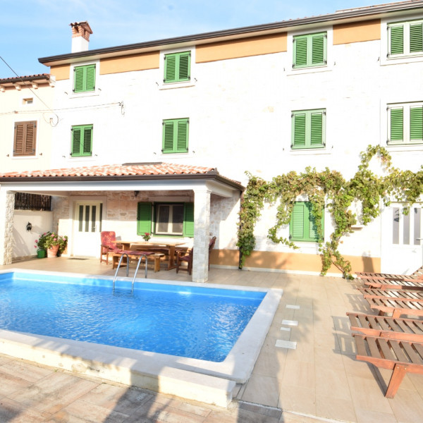 Villa in ländlicher Umgebung, Ferienhäuser zur Vermietung in Pula Pula