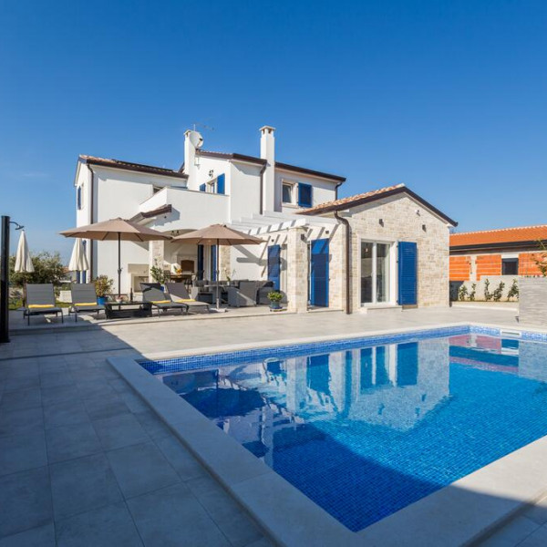 Steinvilla mit Pool in Tar bei Poreč, Case Vacanze in Affitto a Pola Pula