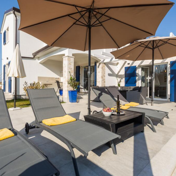 Steinvilla mit Pool in Tar bei Poreč, Case Vacanze in Affitto a Pola Pula