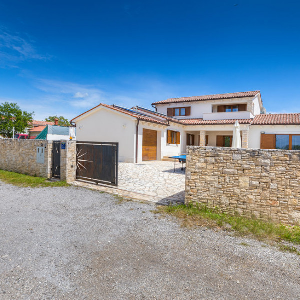 VOD107, Case Vacanze in Affitto a Pola Pula