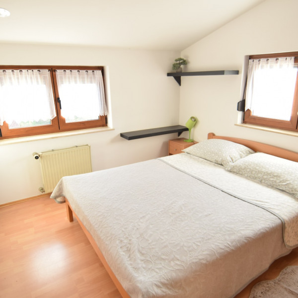 Zimmer, Geräumiges Apartment in der Nähe des Zentrums von Rovinj, Ferienhäuser zur Vermietung in Pula Pula