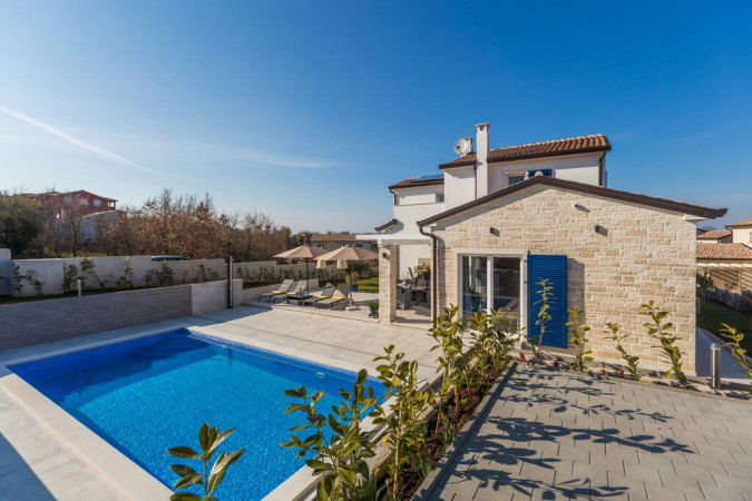 Our Most Beautiful Homes, Holiday Homes for Rent in Pula Pula Our Most Beautiful Homes, Holiday Homes for Rent in Pula Pula